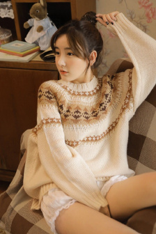 年轻女教师在线播放